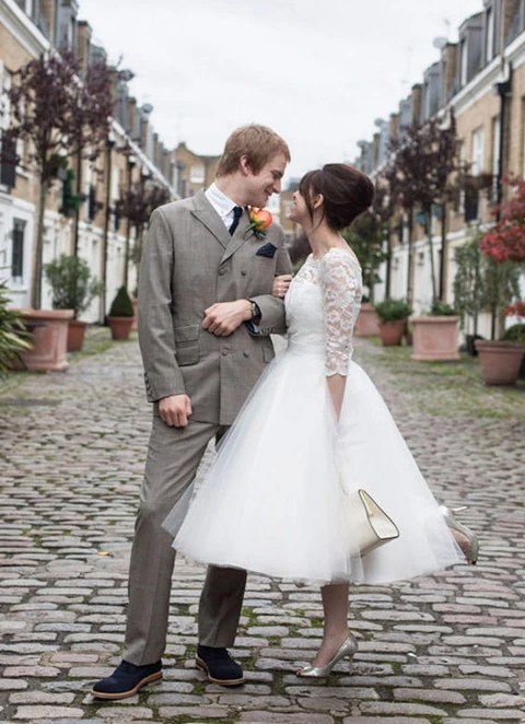 Tulle Ball Gown Bateau Tea-length Lace Wedding Dress