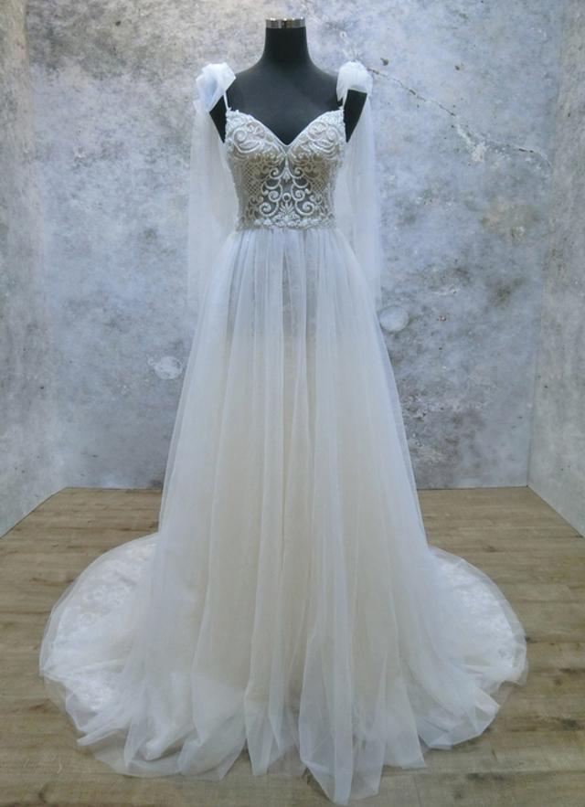 A-line Sweetheart Sleeveless Court Train Tulle Church Garden/outdoor Wedding Dress With Lace