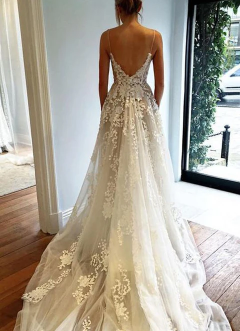 Lace A-line/princess Sweetheart Court Train Wedding Dress