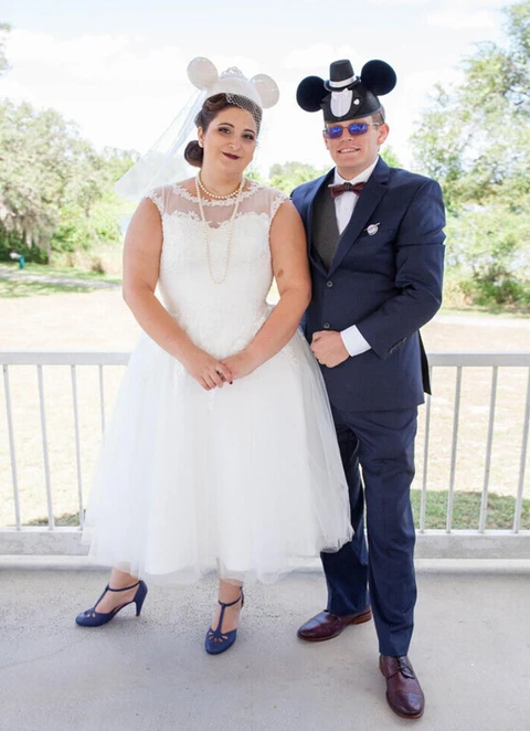 Ball-gown/princess Illusion Neck Sleeveless Tea-length Lace Tulle Wedding Dress With Pleated