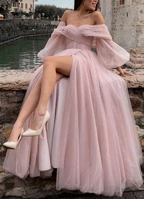 Princess Off-the-shoulder Sweep Train Tulle Prom Dress With Pleated