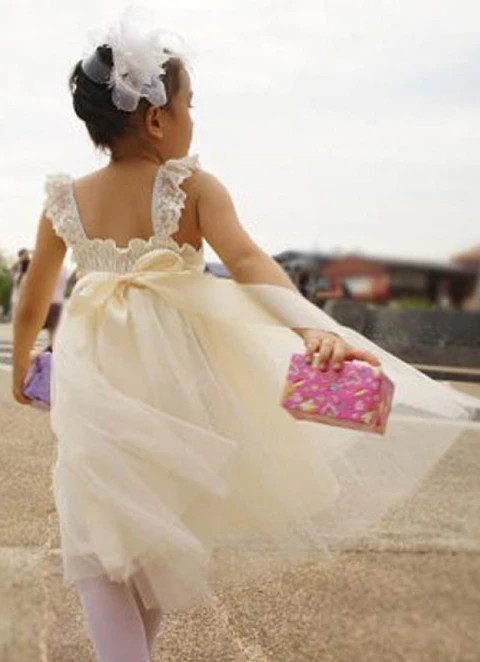 Ball-gown/princess Knee-length Sweetheart Sleevesless Sashes Tulle Junior Bridesmaid Dresses