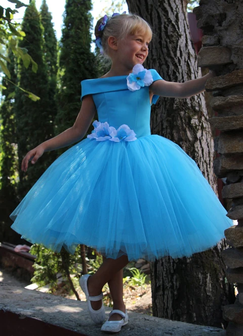 Ball-gown/princess Off The Shoulder Knee-length Tulle Flower Girl Dresses With Flower