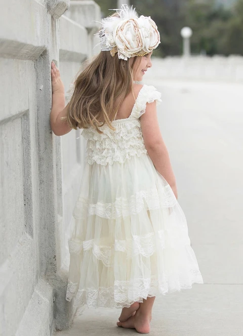 A Line Tea-length Square Sleevesless Lace Flower Girl Dresses With Appliqued