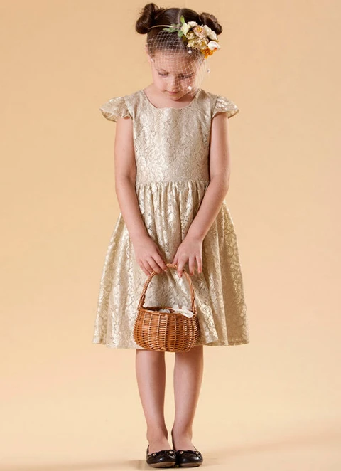 A Line Knee-length Scoop Sleevesless Lace Flower Girl Dresses