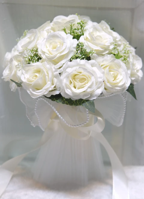 White Roses Round Hand Bouquet